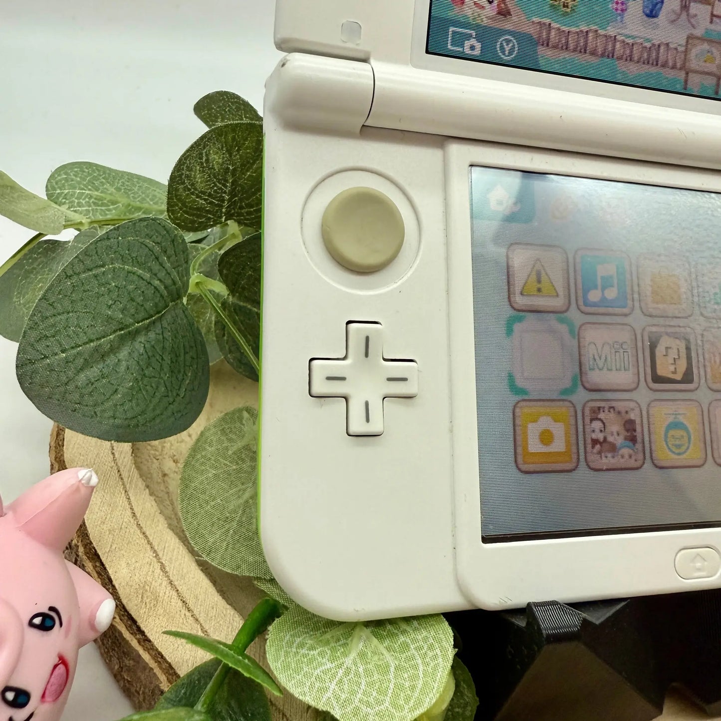 New Nintendo 3DS XL Animal Crossing