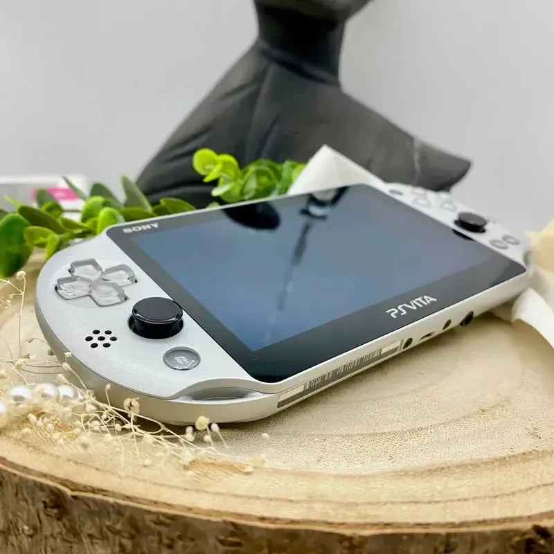 PS Vita 2000 in silber gemoddet - 3DSRenew