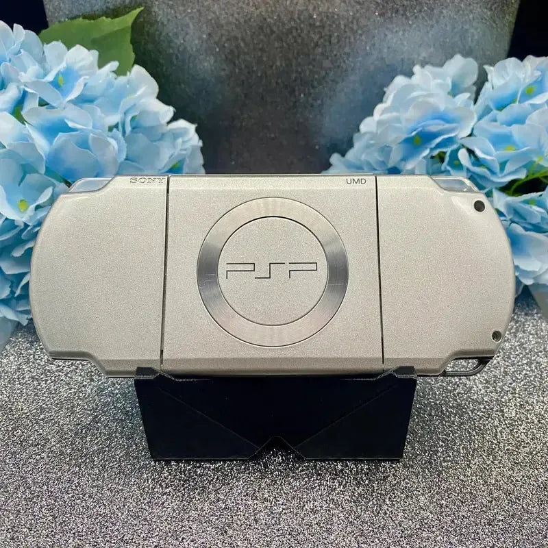 PSP 2000 in silber gemoddet - 3DSRenew