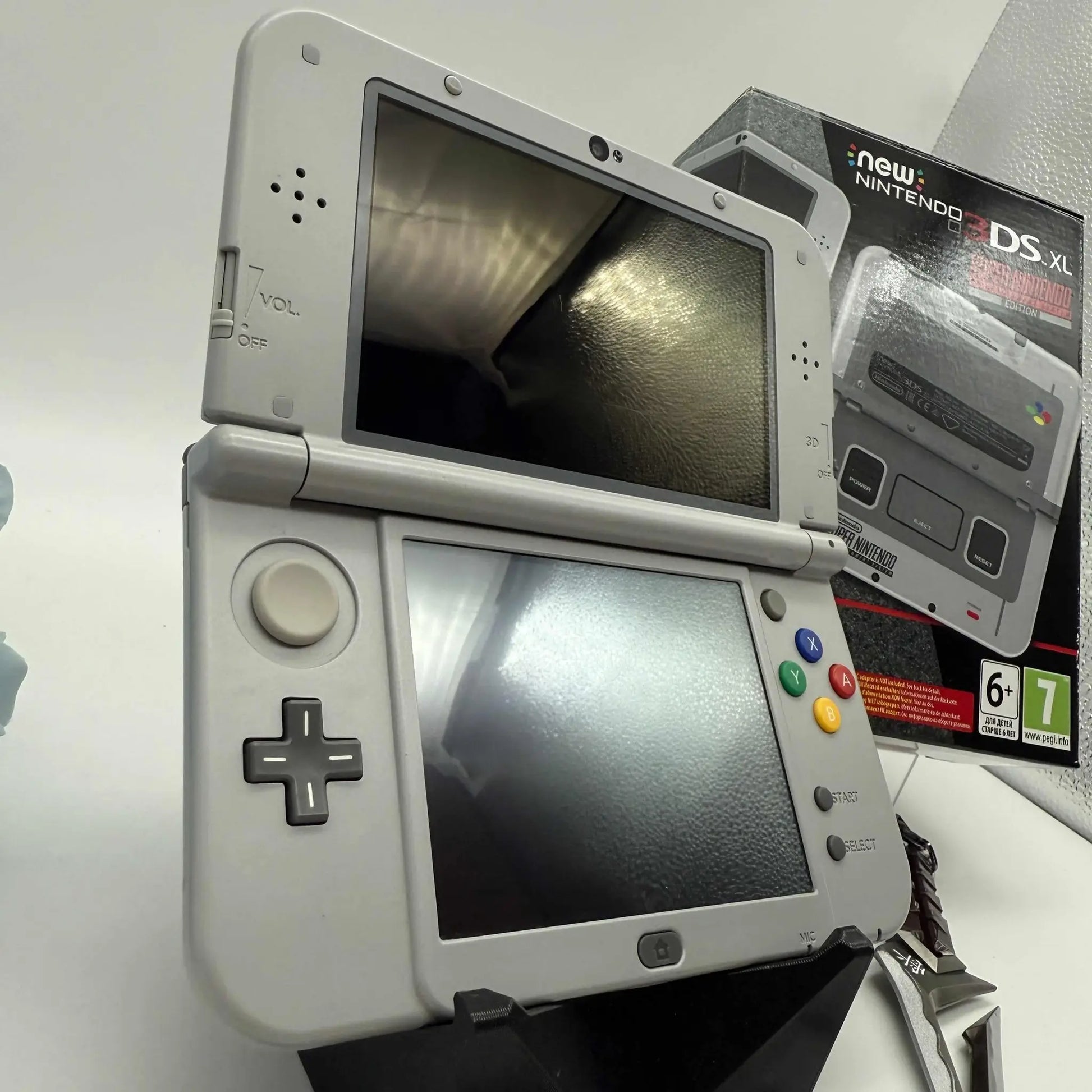 New Nintendo 3DS XL SNES mit OVP gemoddet - 3DSRenew