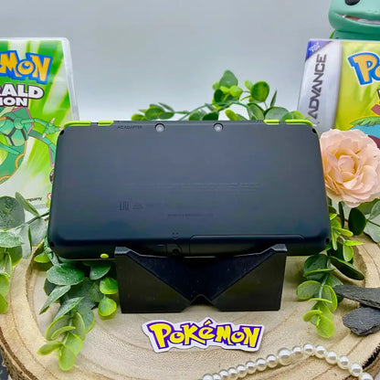 New Nintendo 2DS XL in schwarz/grün