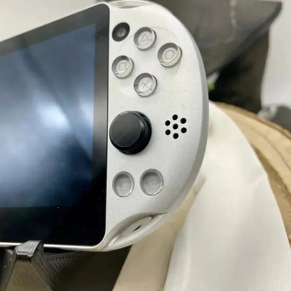 PS Vita 2000 in silber gemoddet - 3DSRenew