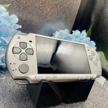 PSP 2000  in silber gemoddet - 3DSRenew