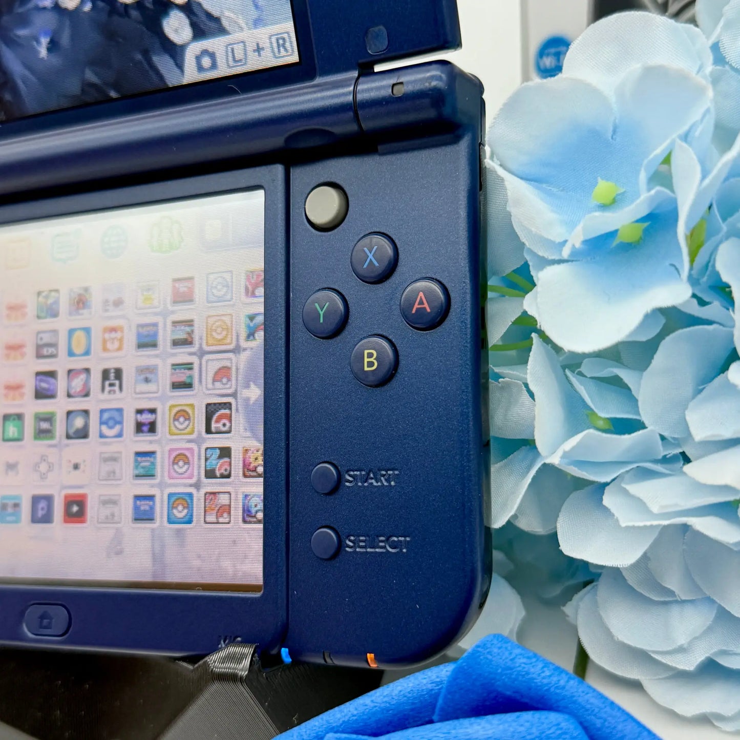 New Nintendo 3DS XL Pokemon Mond