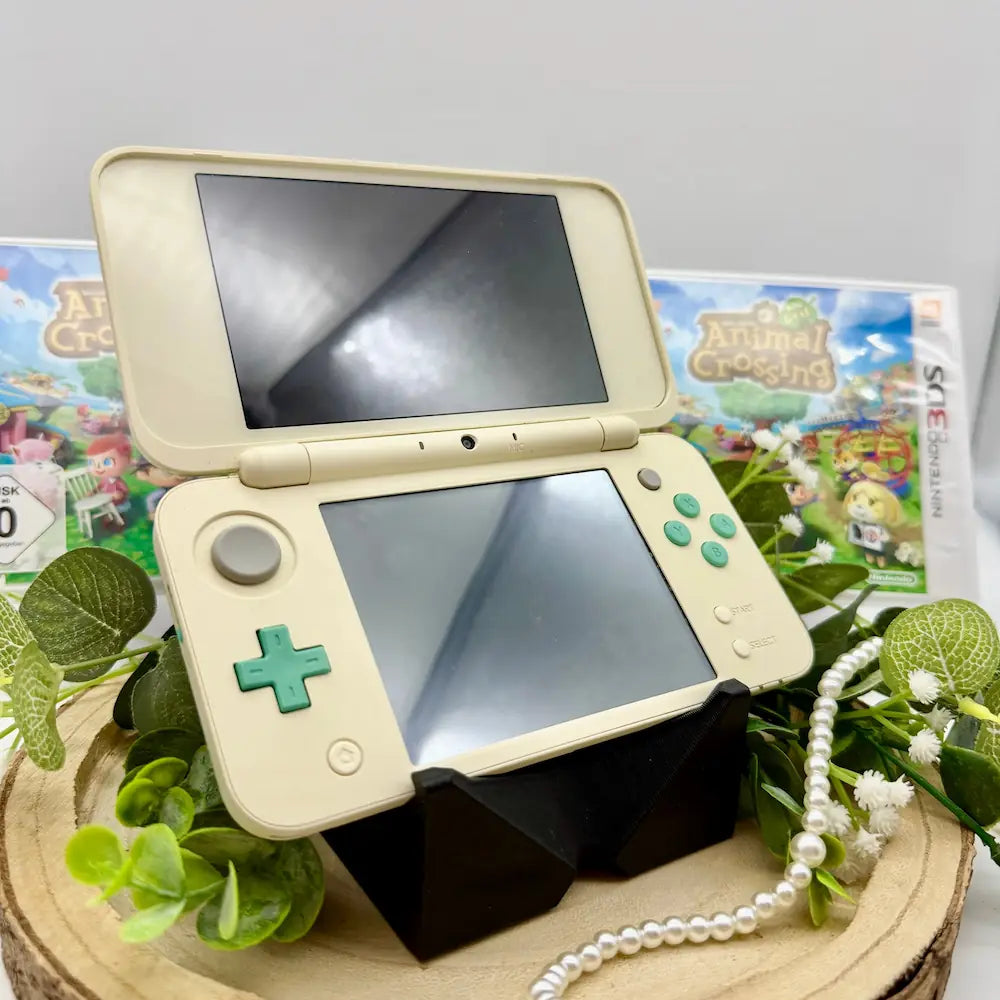 New Nintendo 2DS XL Animal Crossing
